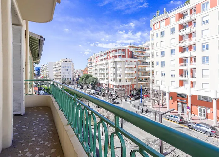 Apartment Les Yuccas Promenade Des Anglais By Interhome